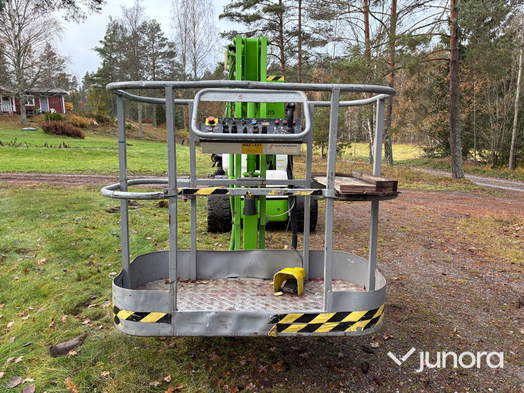 Vikbomslift - Niftylift, HR 15 NE