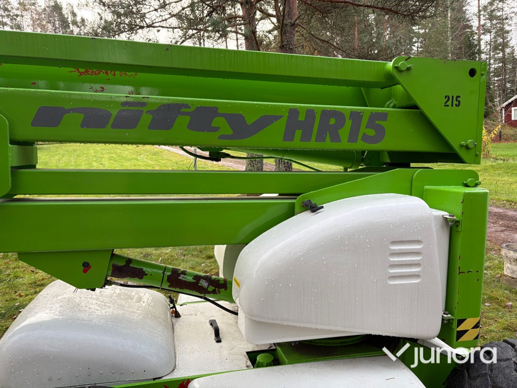 Vikbomslift - Niftylift, HR 15 NE