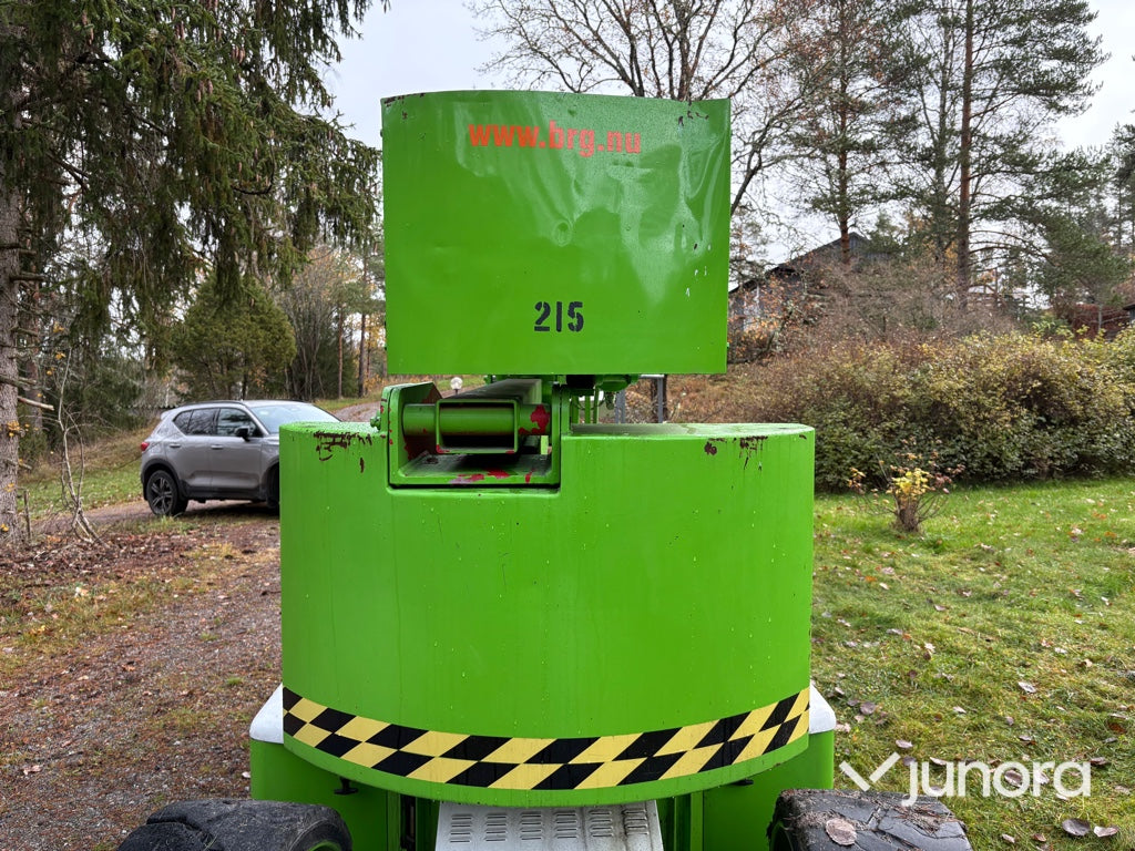 Vikbomslift - Niftylift, HR 15 NE