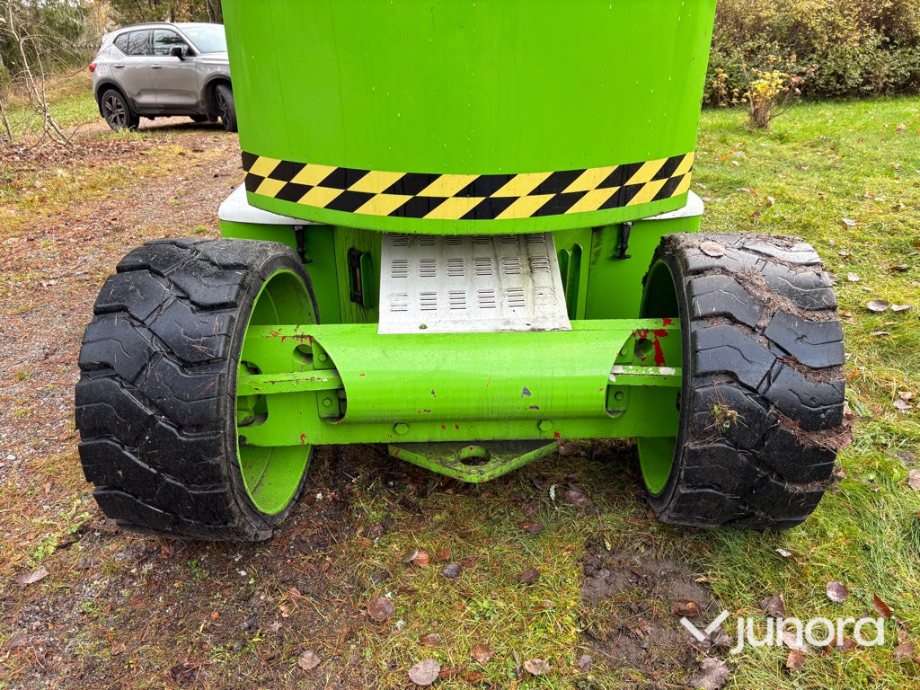 Vikbomslift - Niftylift, HR 15 NE