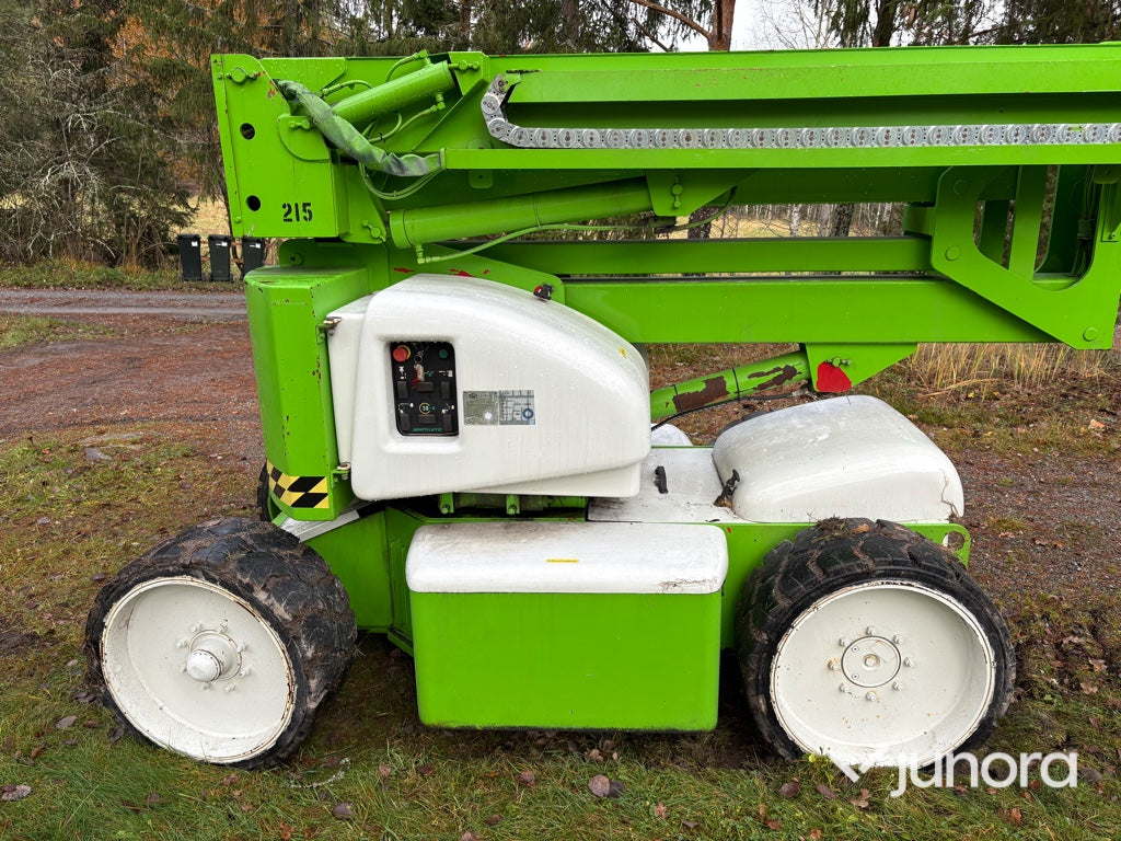 Vikbomslift - Niftylift, HR 15 NE