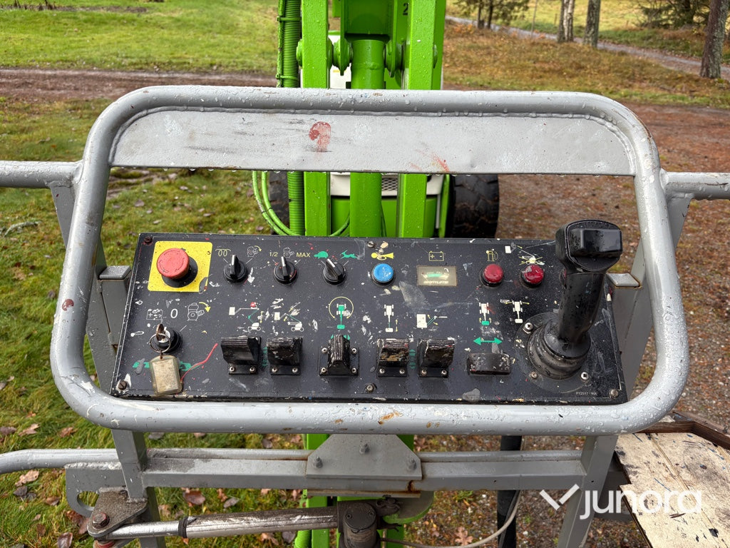 Vikbomslift - Niftylift, HR 15 NE