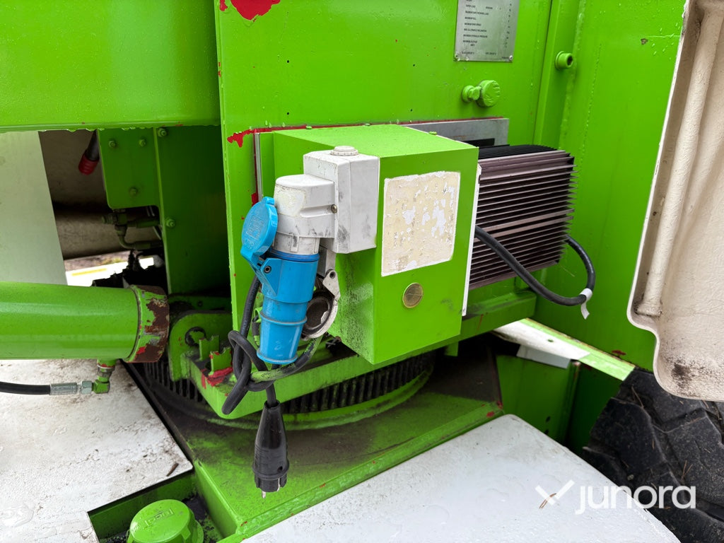 Vikbomslift - Niftylift, HR 15 NE