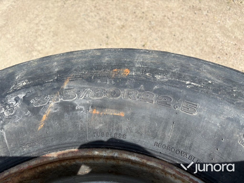 Lastvagnsdäck med fälg - 315/80 R22.5, 4 st