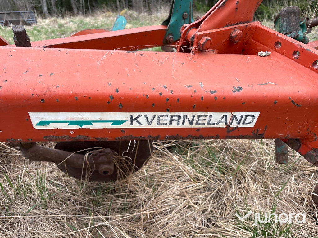 Plog - Kverneland, A8, 3-skärig