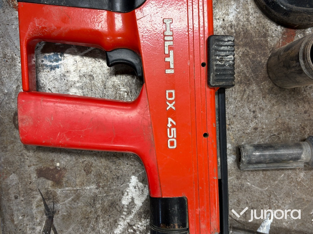 Krutdriven bultpistol - Hilti DX 450