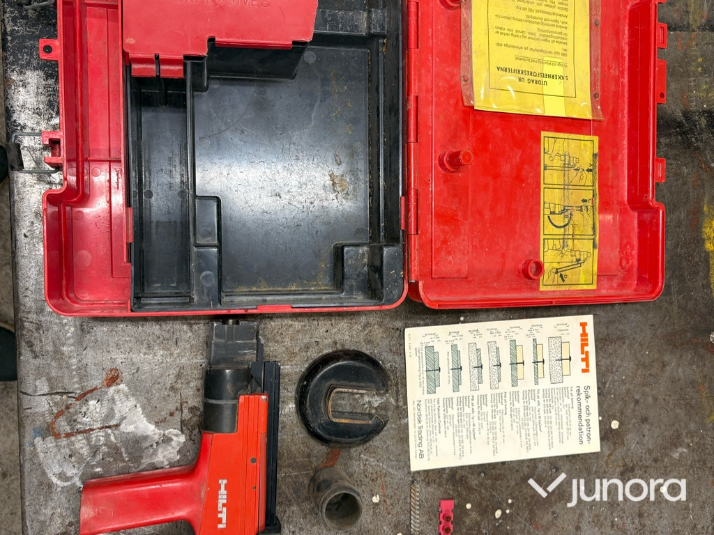 Krutdriven bultpistol - Hilti DX 450