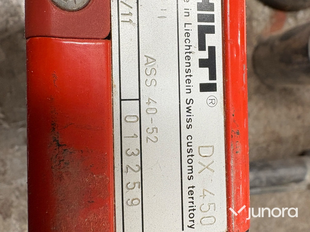 Krutdriven bultpistol - Hilti DX 450