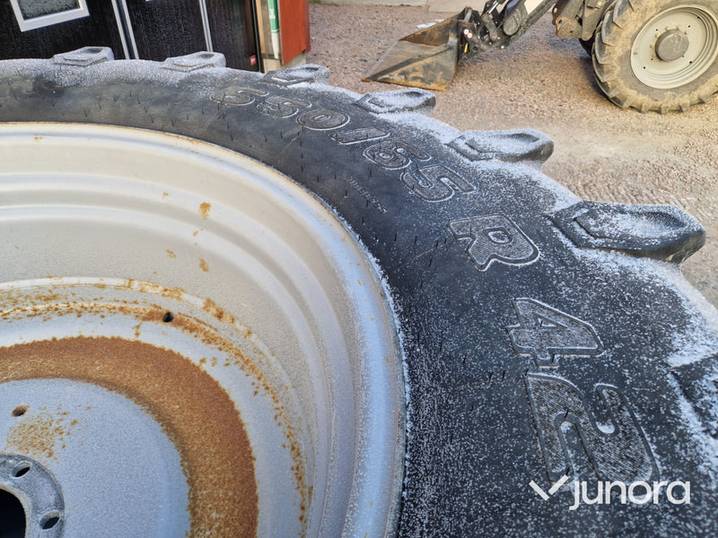 Traktordäck & fälg - Trelleborg 650/65R42 & 540/65R30