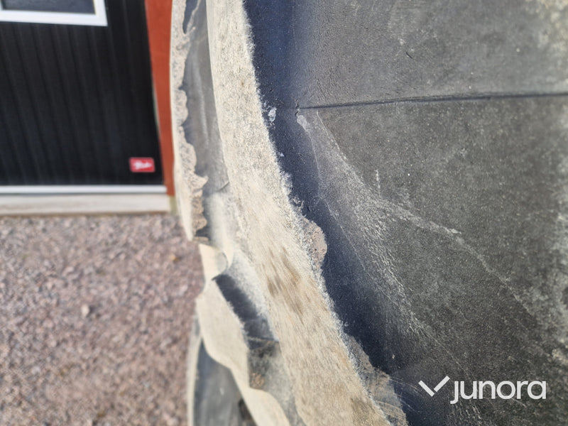 Traktordäck & fälg - Trelleborg 650/65R42 & 540/65R30