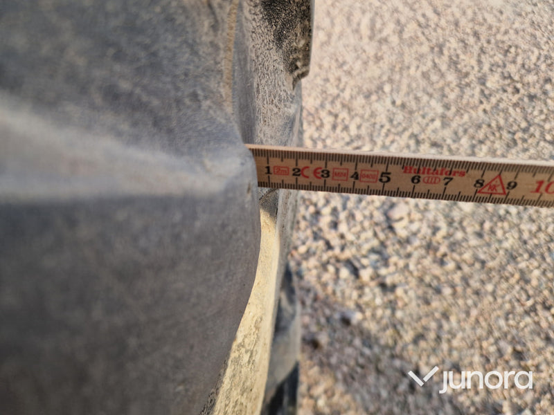 Traktordäck & fälg - Trelleborg 650/65R42 & 540/65R30