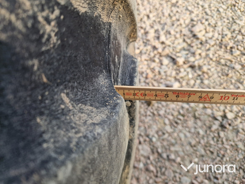 Traktordäck & fälg - Trelleborg 650/65R42 & 540/65R30