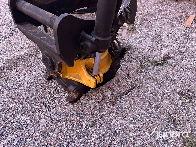 Bandgrävare - New Holland, E215C