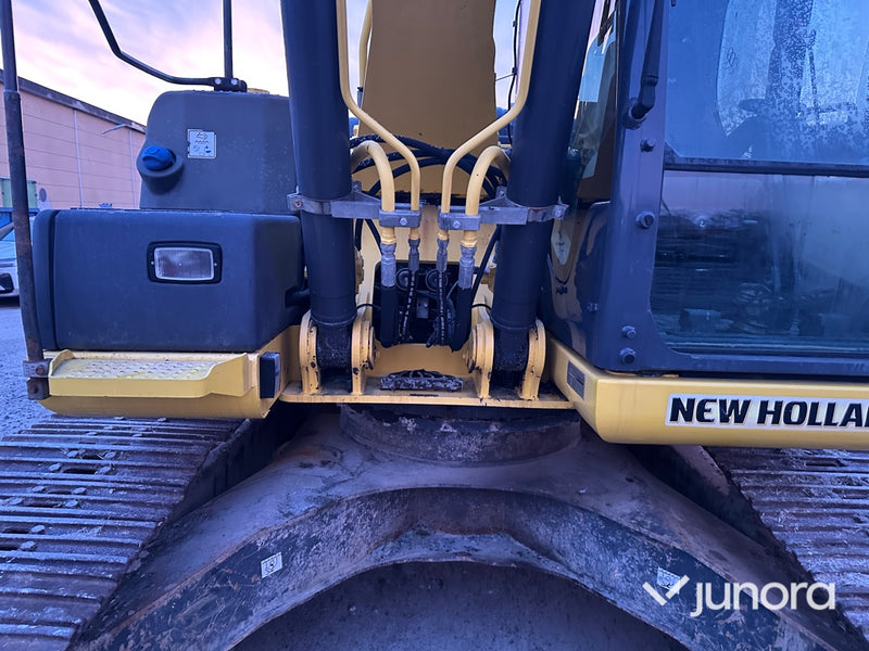 Bandgrävare - New Holland, E215C