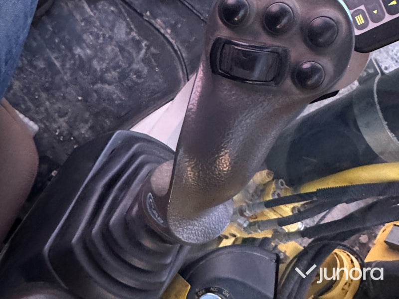 Bandgrävare - New Holland, E215C