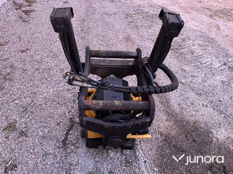 Bandgrävare - New Holland, E215C