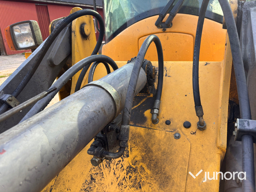 Hjullastare Volvo L30 med redskap