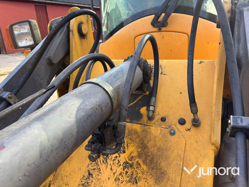 Hjullastare Volvo L30 med redskap