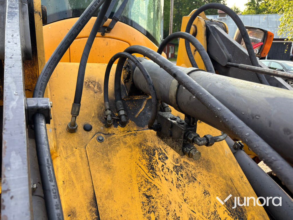 Hjullastare Volvo L30 med redskap