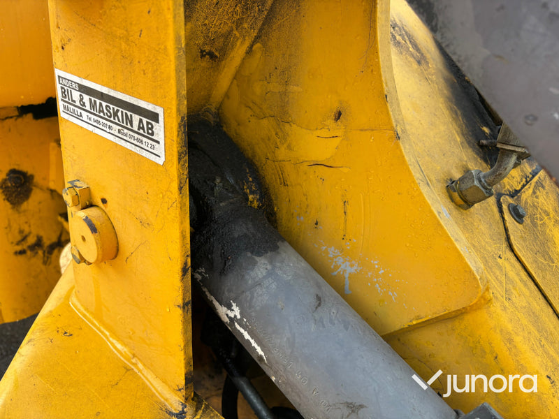 Hjullastare Volvo L30 med redskap