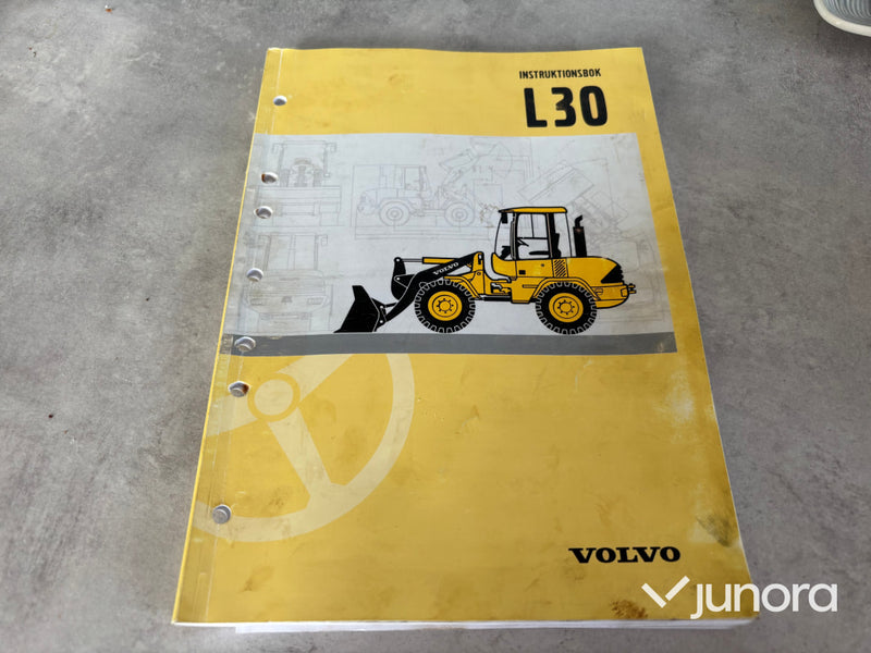 Hjullastare Volvo L30 med redskap