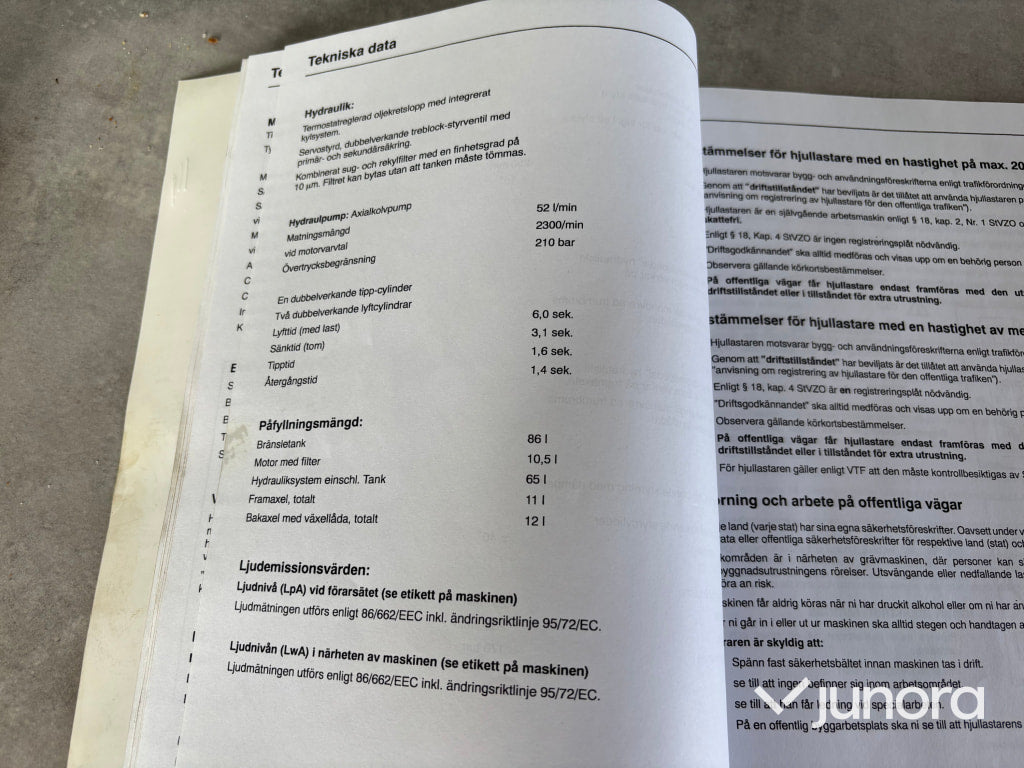 Hjullastare Volvo L30 med redskap