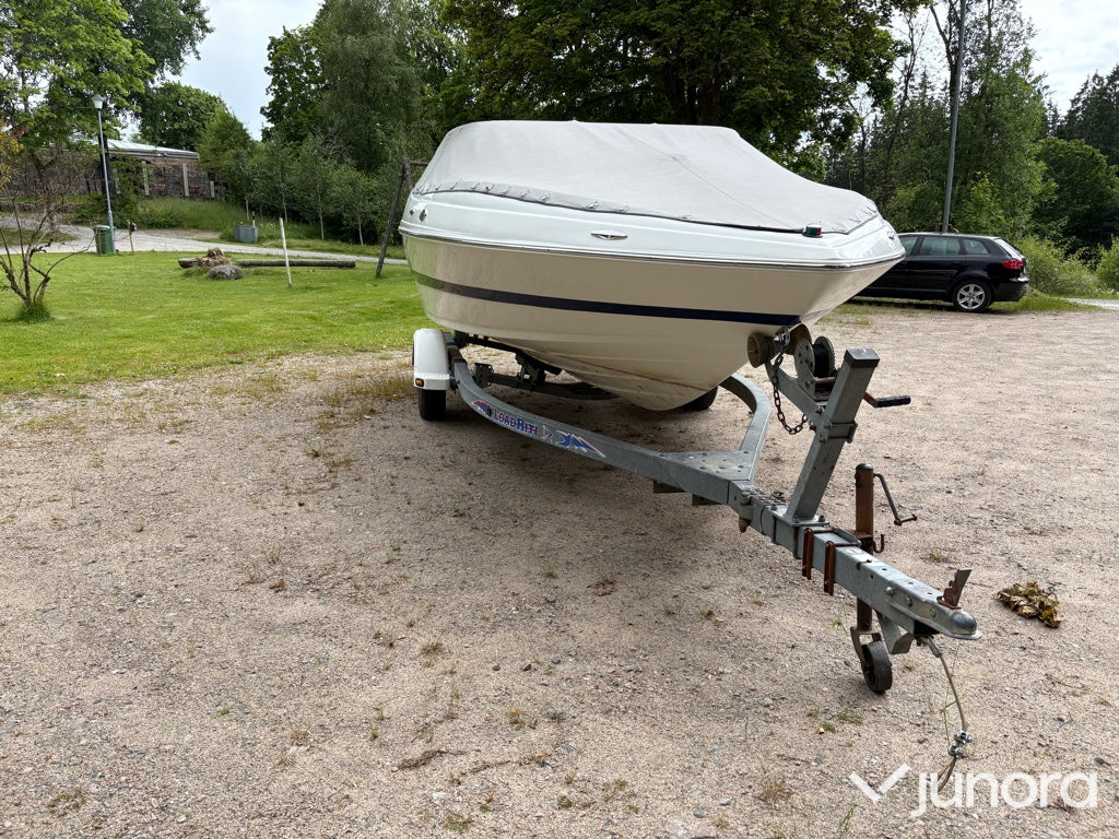 Mariah SX19 2004-Bowrider