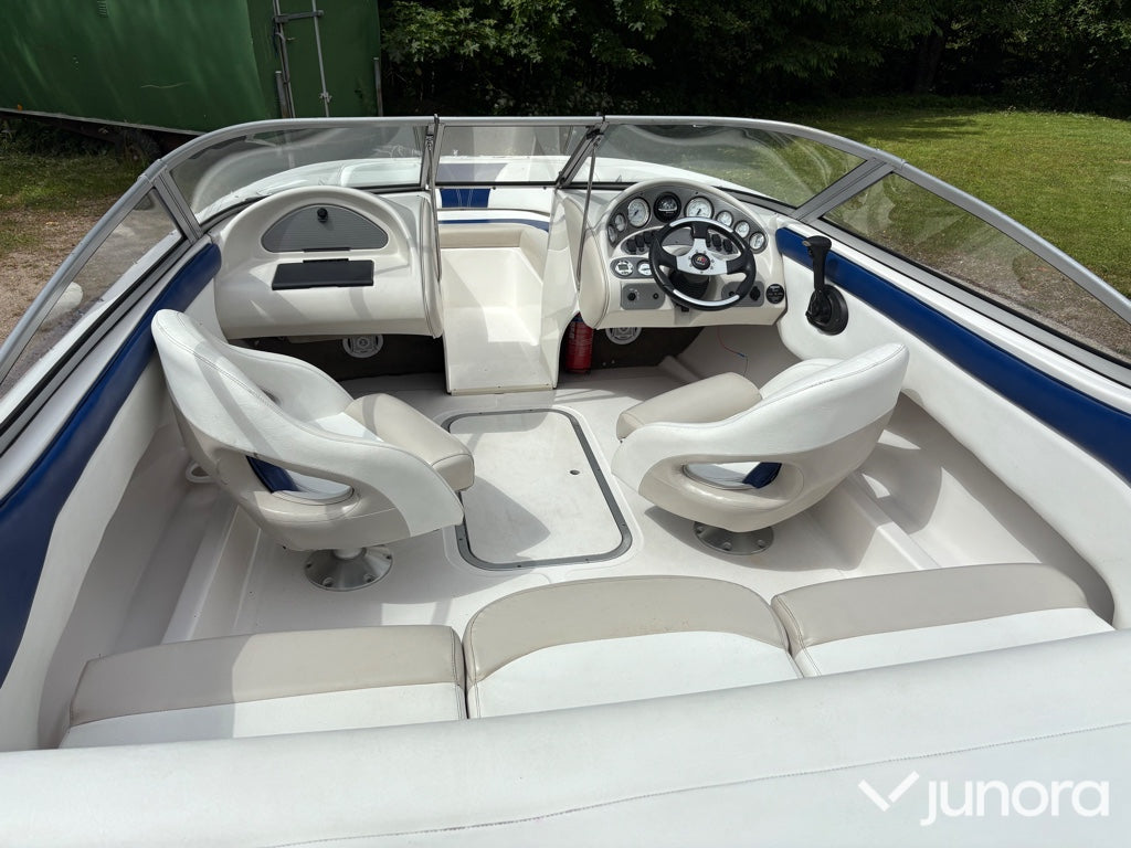 Mariah SX19 2004-Bowrider