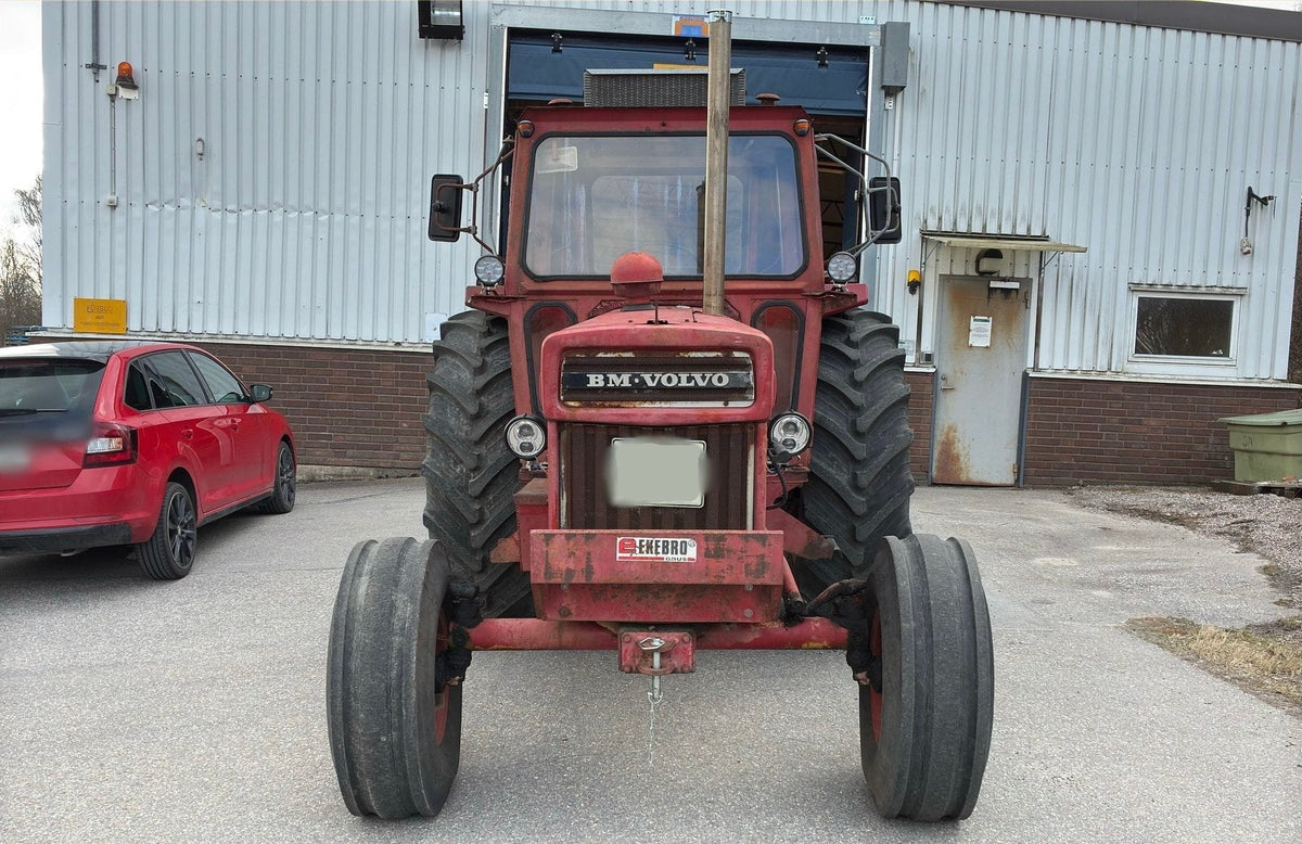Traktor - Volvo, 810-A