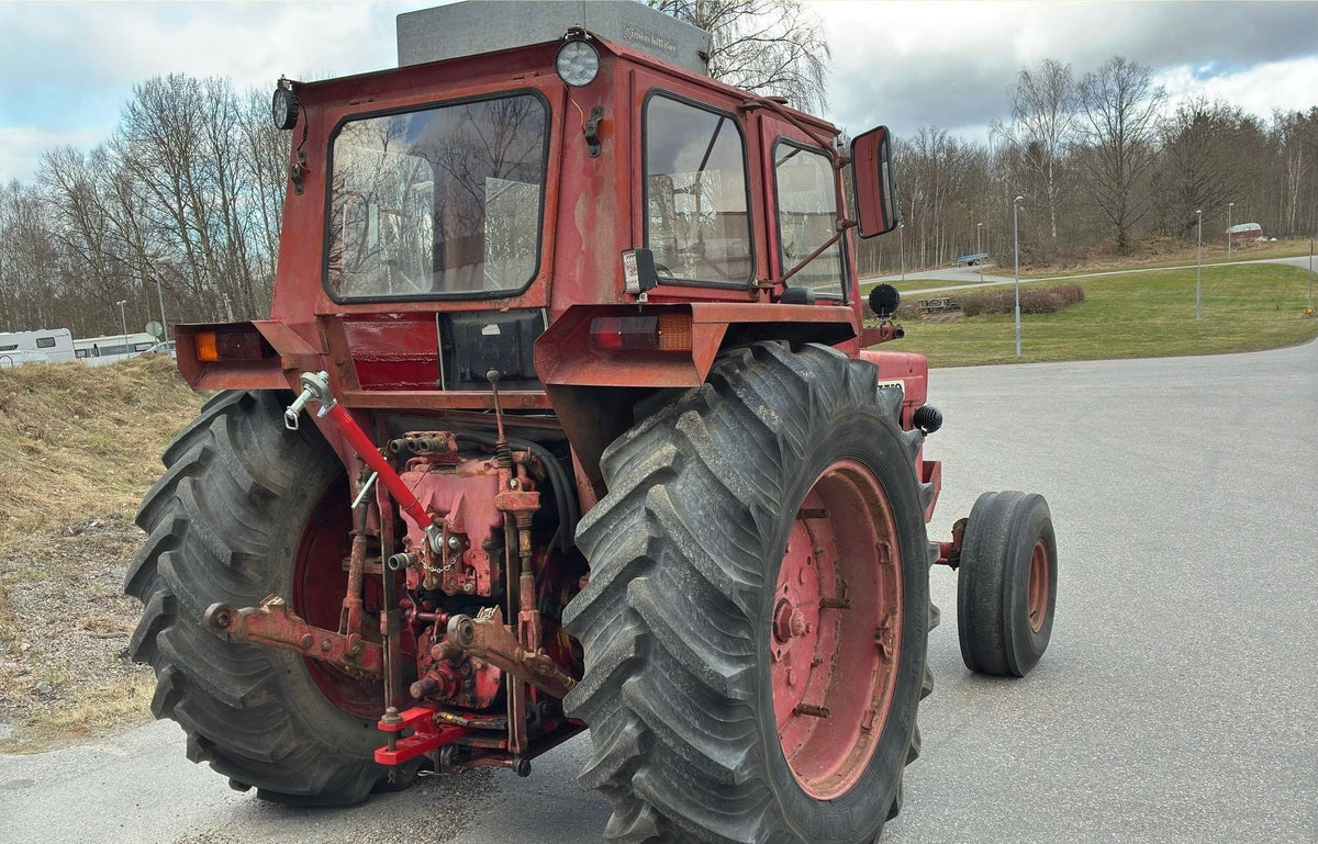 Traktor - Volvo, 810-A