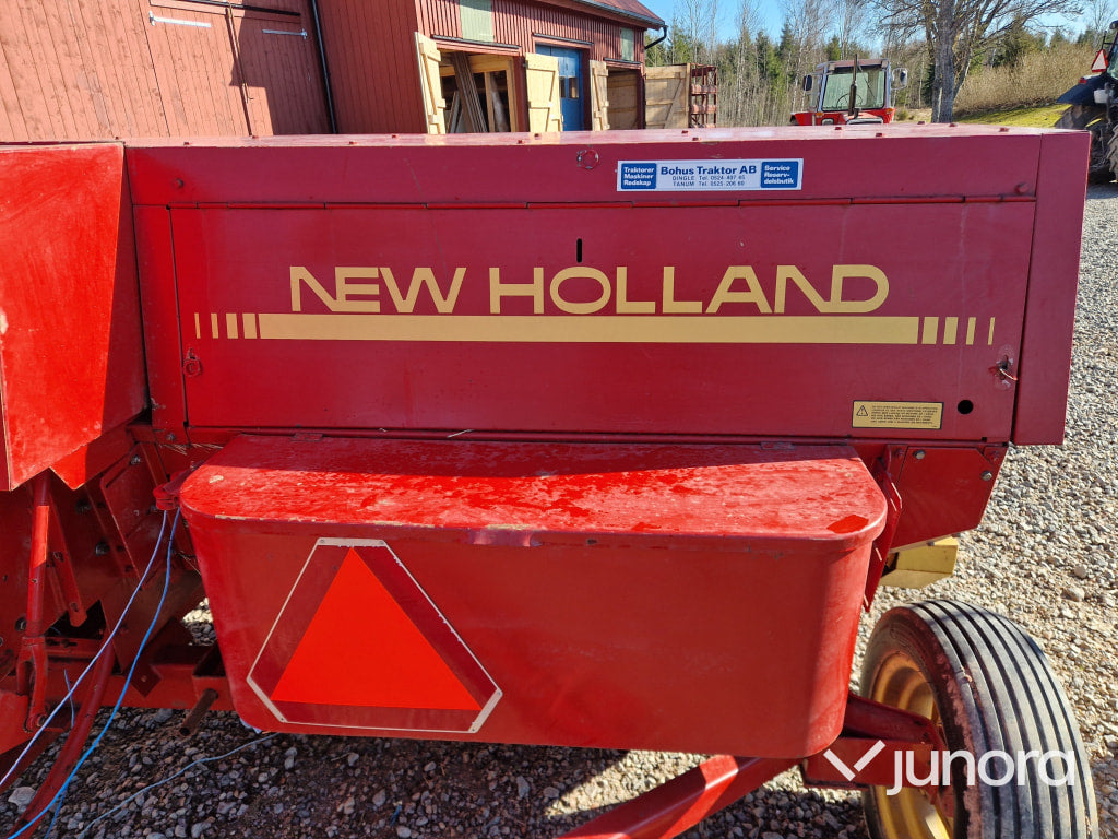 Hårdpress - New Holland, 565