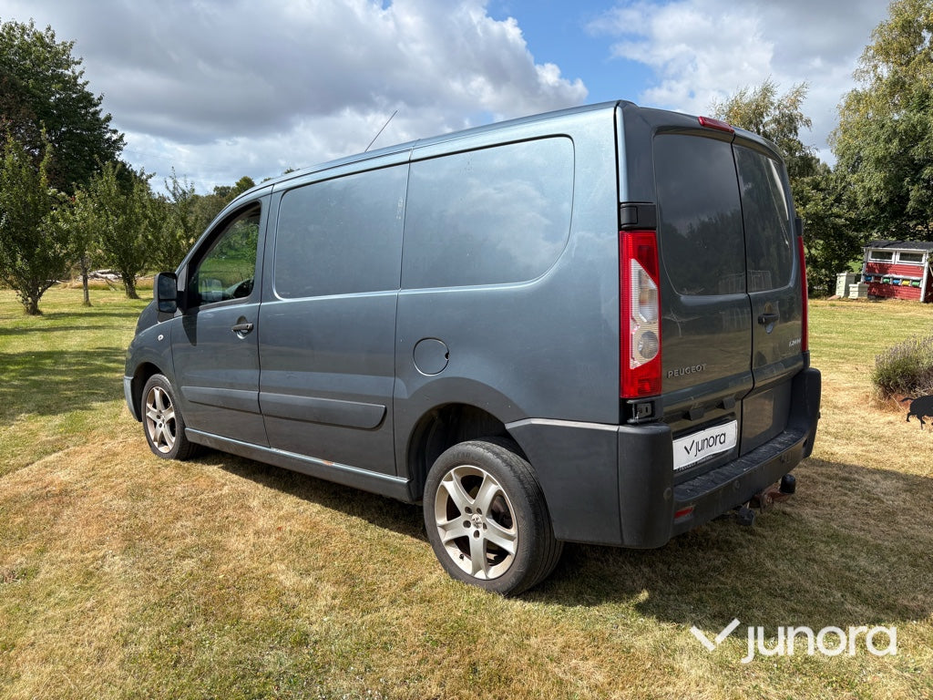 Skåpbil Peugeot Expert Tepee 2.0 HDi 130