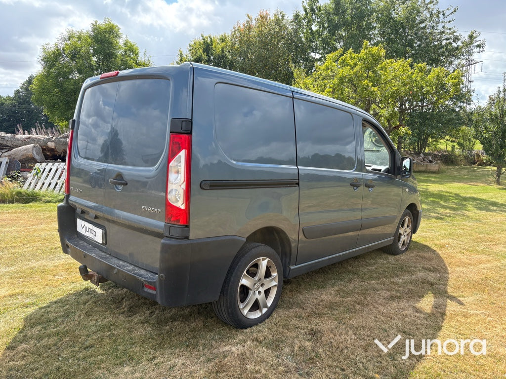 Skåpbil Peugeot Expert Tepee 2.0 HDi 130