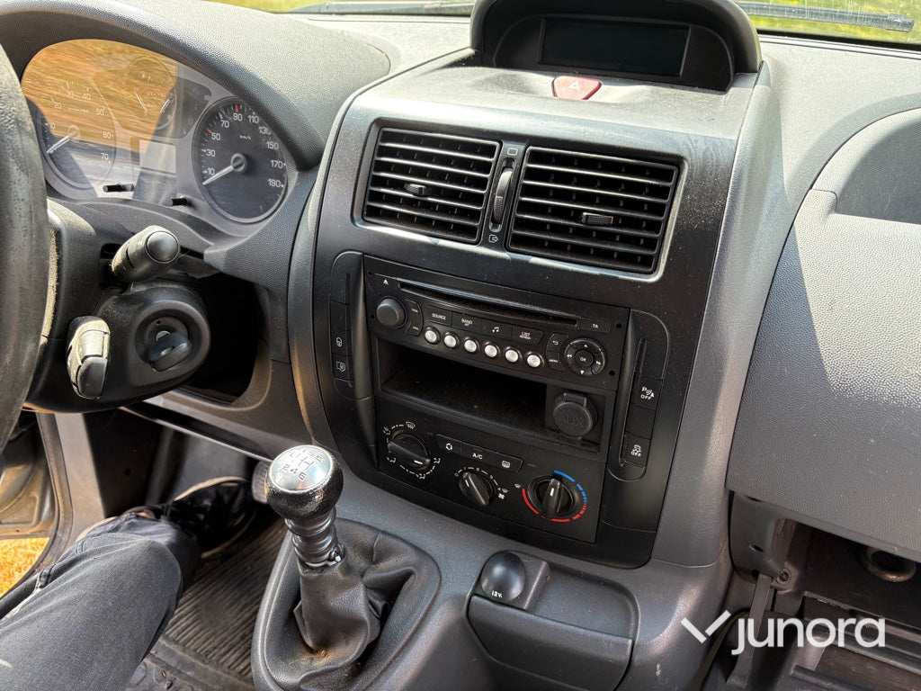 Skåpbil Peugeot Expert Tepee 2.0 HDi 130