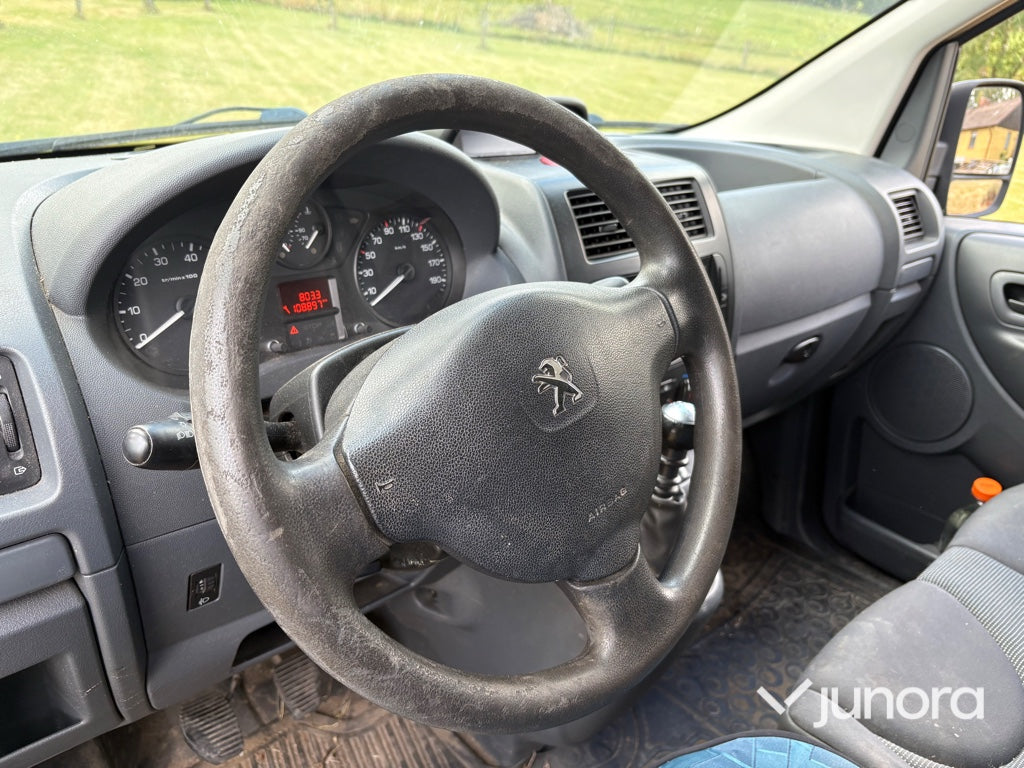 Skåpbil Peugeot Expert Tepee 2.0 HDi 130