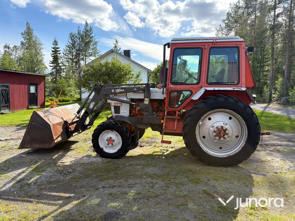 Traktor - BELARUS MTZ 562