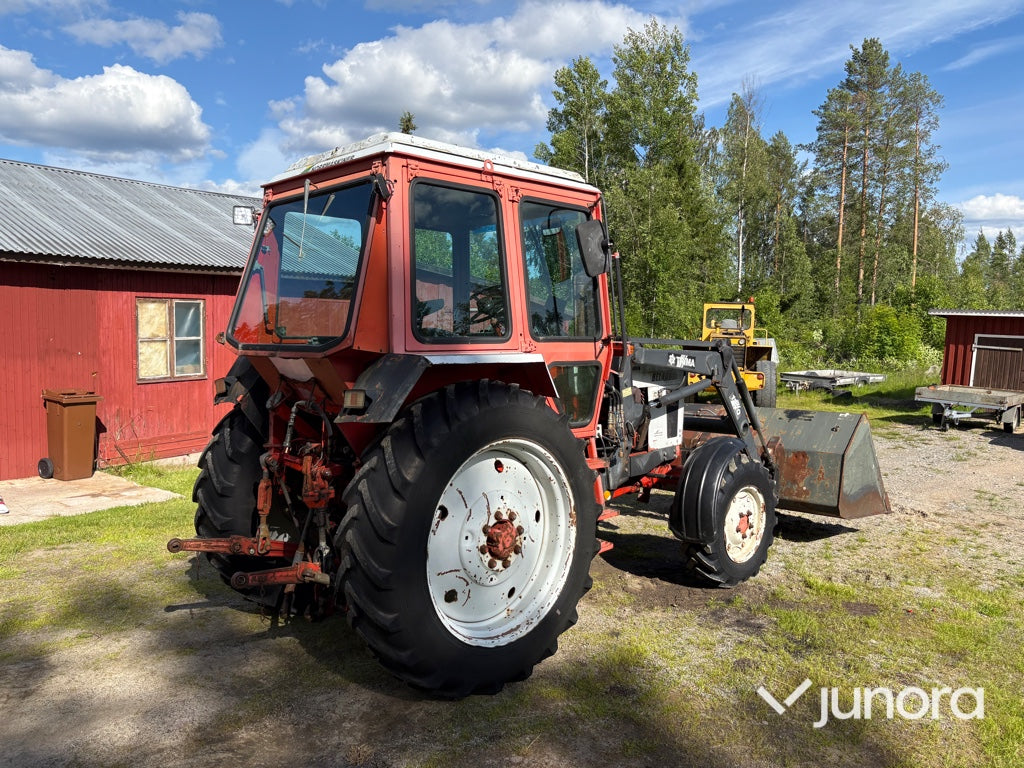 Traktor - BELARUS MTZ 562