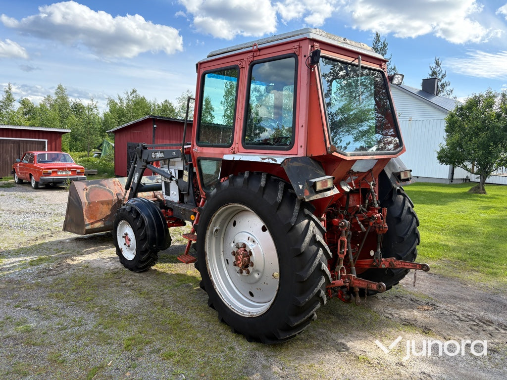 Traktor - BELARUS MTZ 562