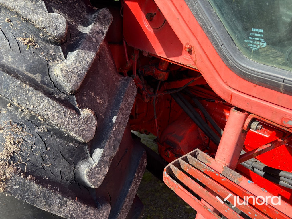 Traktor - BELARUS MTZ 562