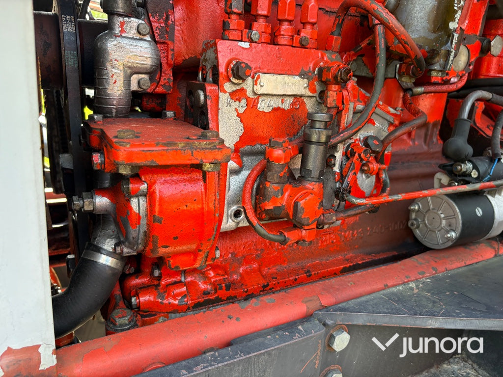 Traktor - BELARUS MTZ 562