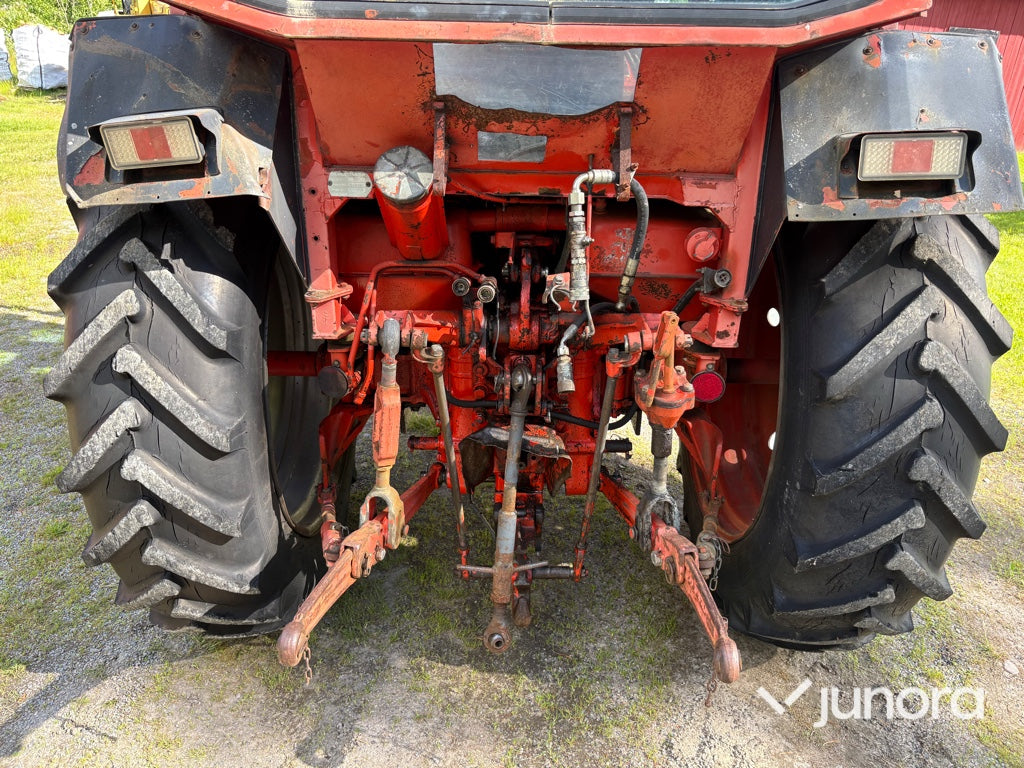 Traktor - BELARUS MTZ 562