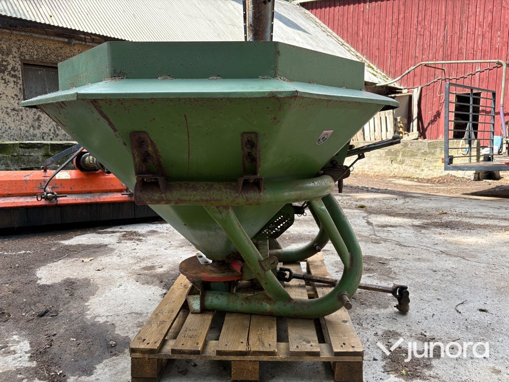 Gödningsspridare – Amazone 600 liter+