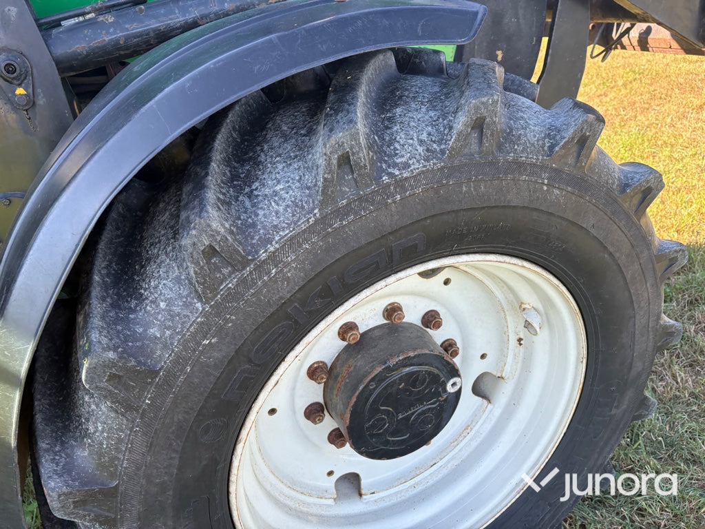 Traktor - Valtra X120, Med lastare, Midjestyrd