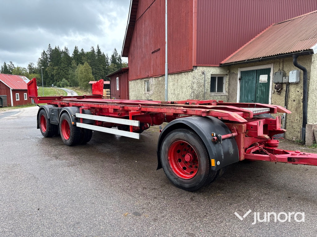 Lastväxlarsläp med tipp Hogstad S3LV30