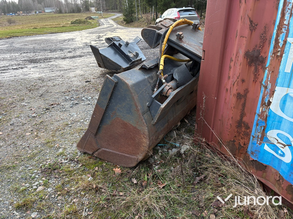Planeringsskopa - B20, Med mellanvägg