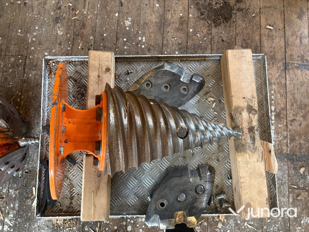 Stubborrmaskin - Dipperfox Stump Crusher 400