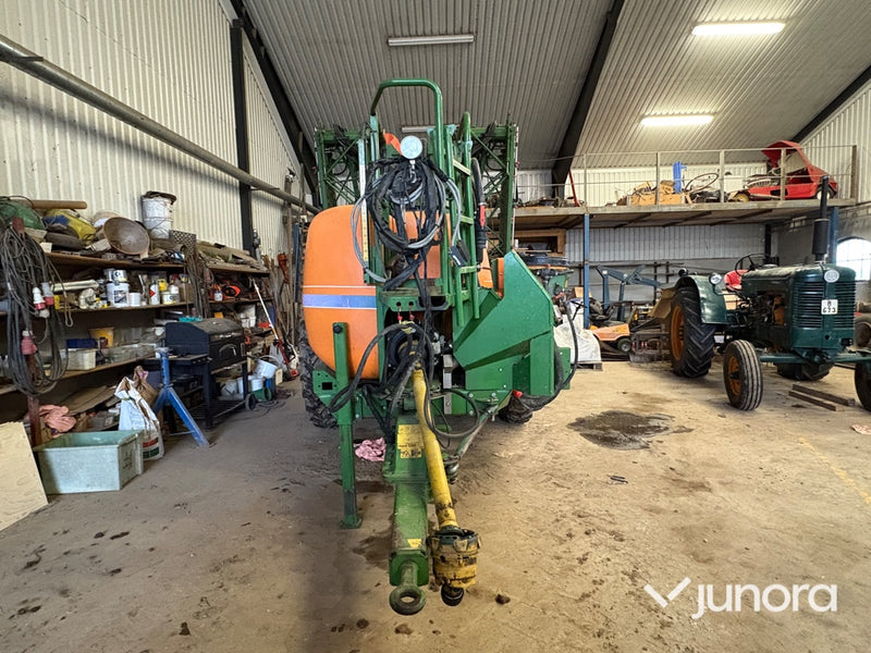 Växtskyddsspruta – Amazone UG 2200 Nova