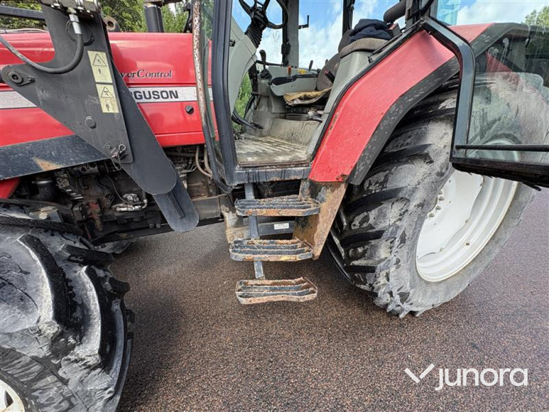 Massey Ferguson 6270 med Lastare