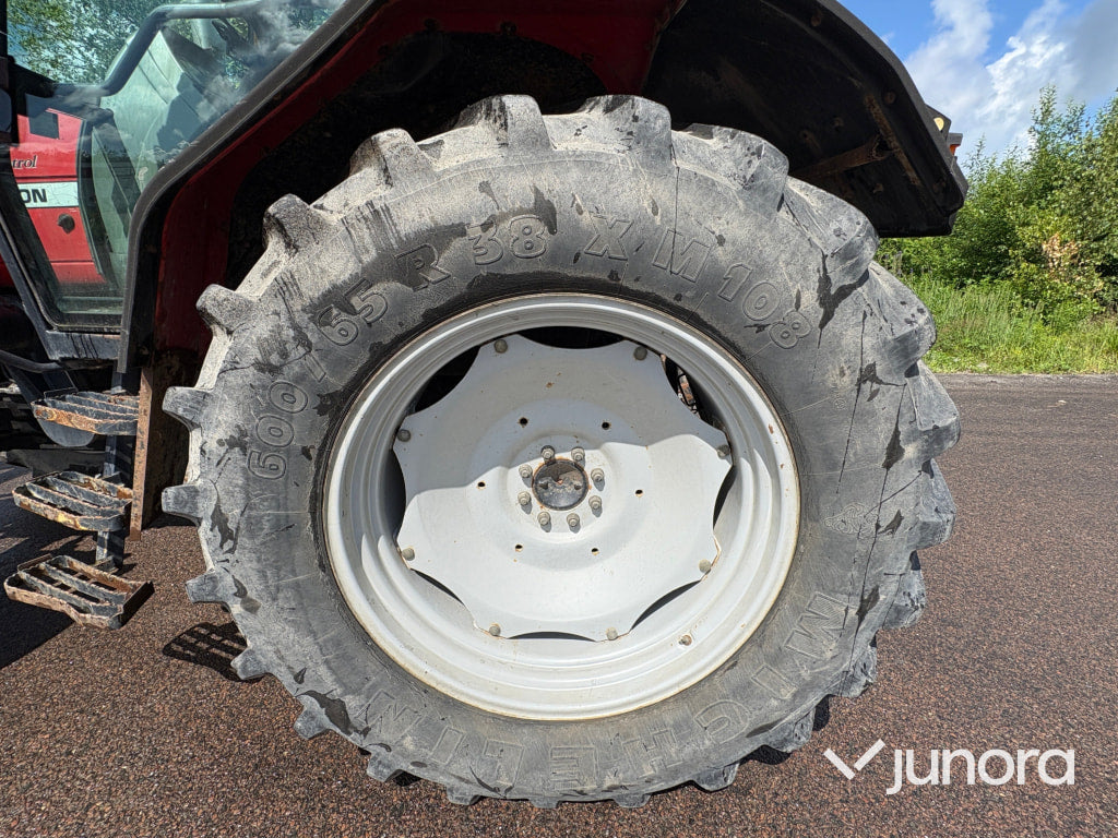 Massey Ferguson 6270 med Lastare