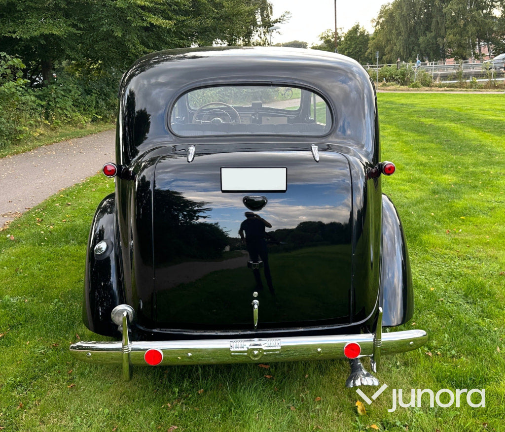 Volvo pv 831